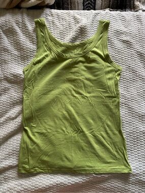 Women’s Sleeveless Tank Top in Lime Green